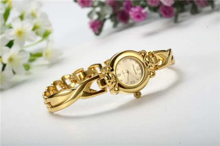 Golden Luxury Women's Bracelet Watch with Elegant Small Dial Quartz Design