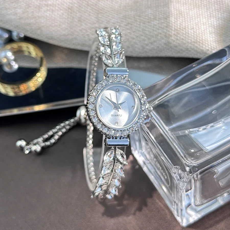 Simple Luxury Women's Diamond Quartz Bracelet Watch